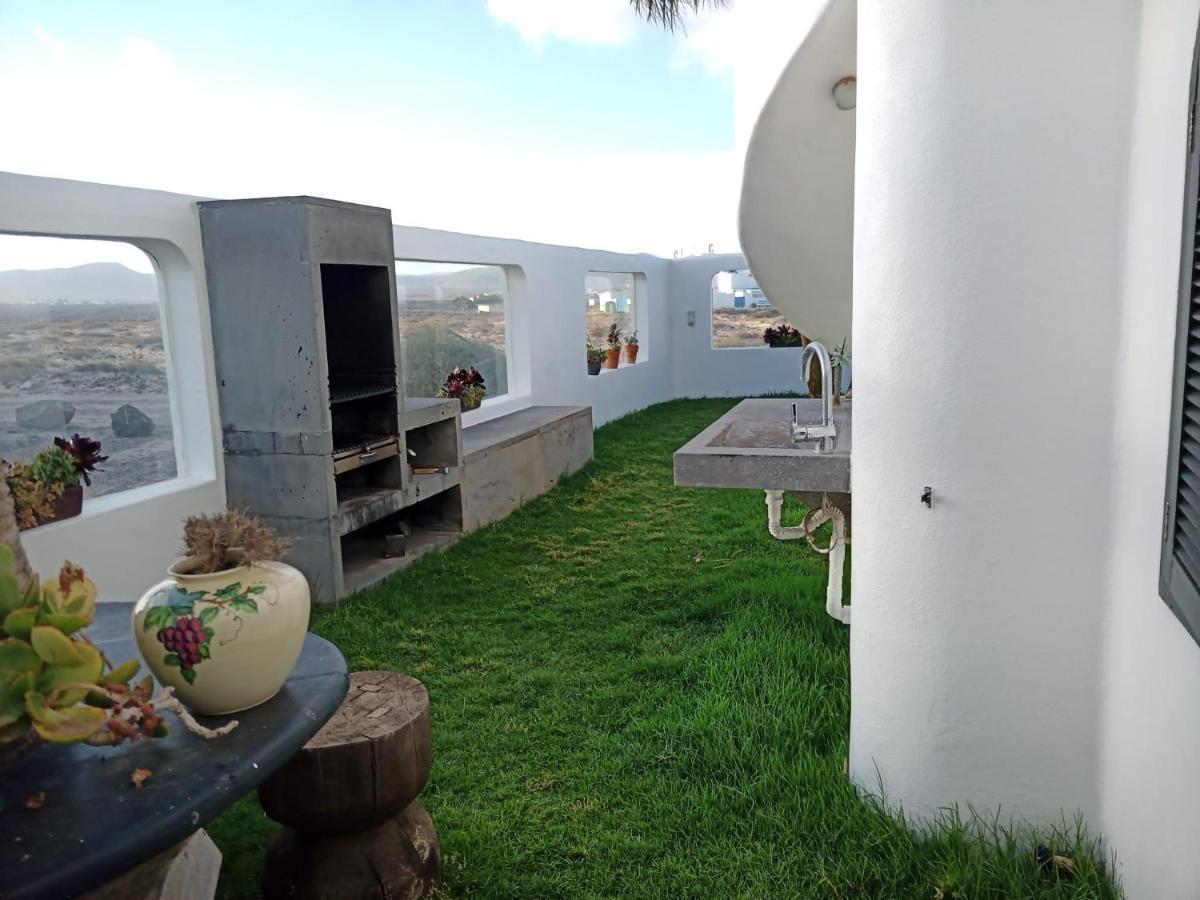 Leilani Cotillo Garden 2 Apartment Exterior photo